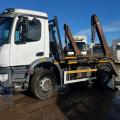 MERCEDES AROCS SKIP LOADER