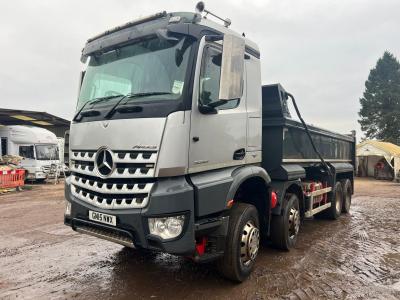 MERCEDES 3243 TIPPER