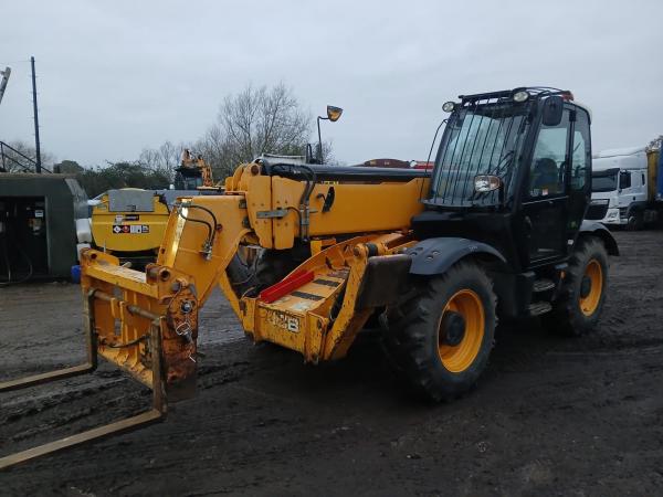 JCB 535 140