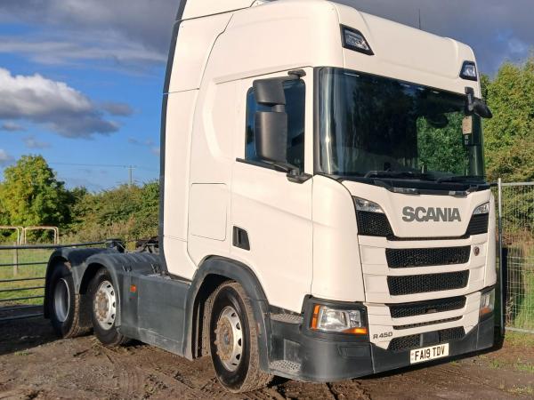 SCANIA R450