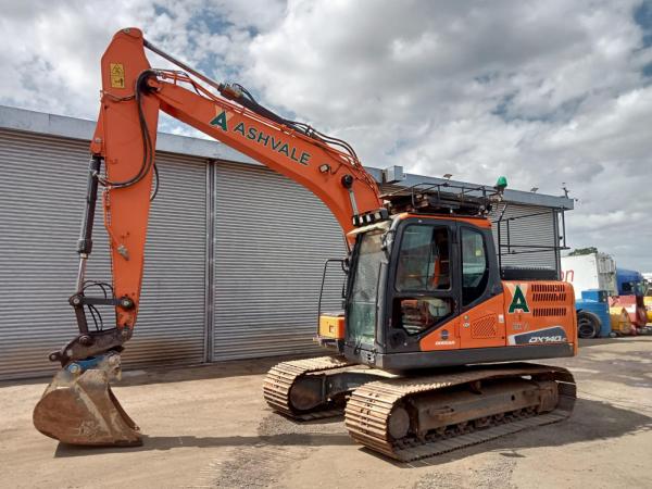 DOOSAN DX140 LC